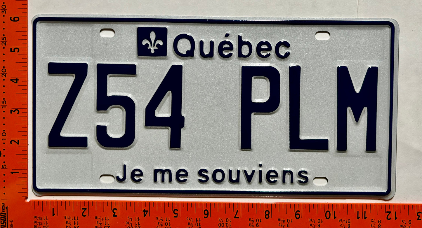 undated Quebec #Z54 PLM Passenger License Plate