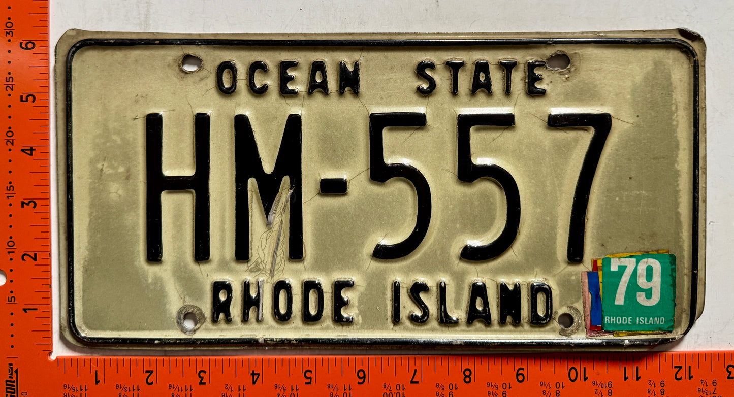 1979 Rhode Island #HM-557 Passenger License Plate