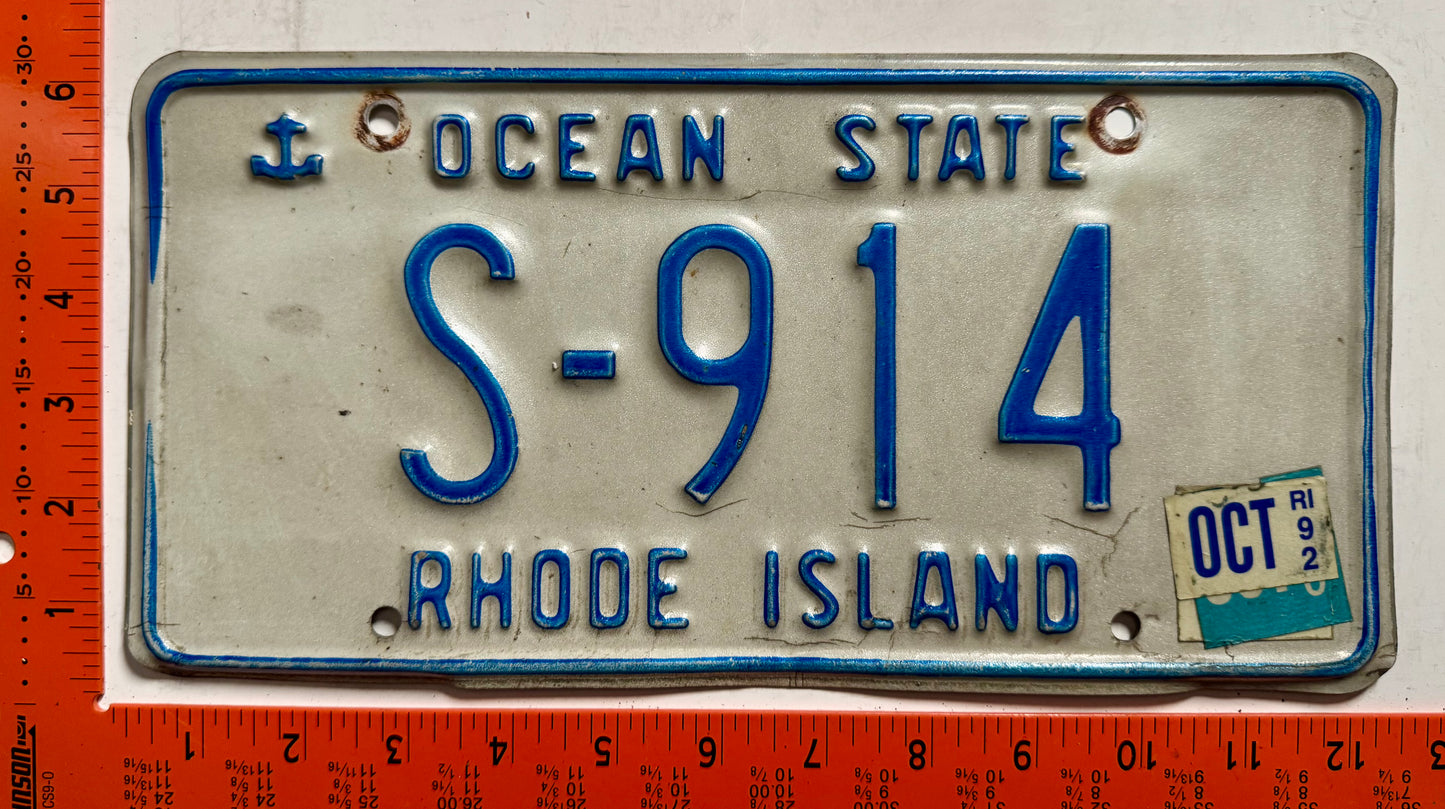 1992 Rhode Island #S-914 Passenger License Plate