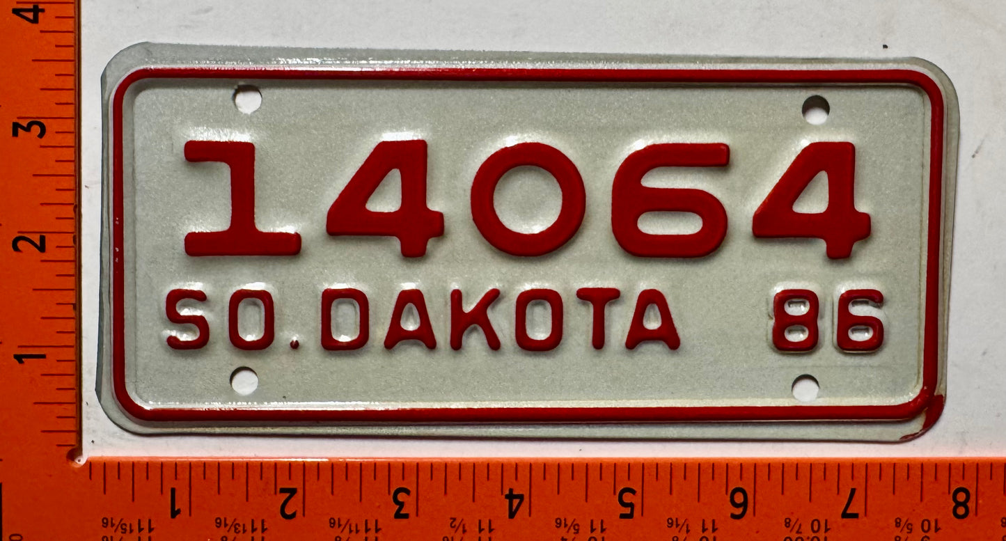 1986 South Dakota #14064 Motorcycle License Plate