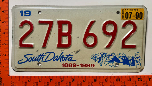 1990 South Dakota #27B 692 Passenger License Plate