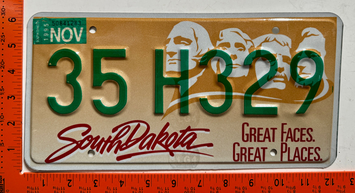 1995 South Dakota #35H329 Passenger License Plate