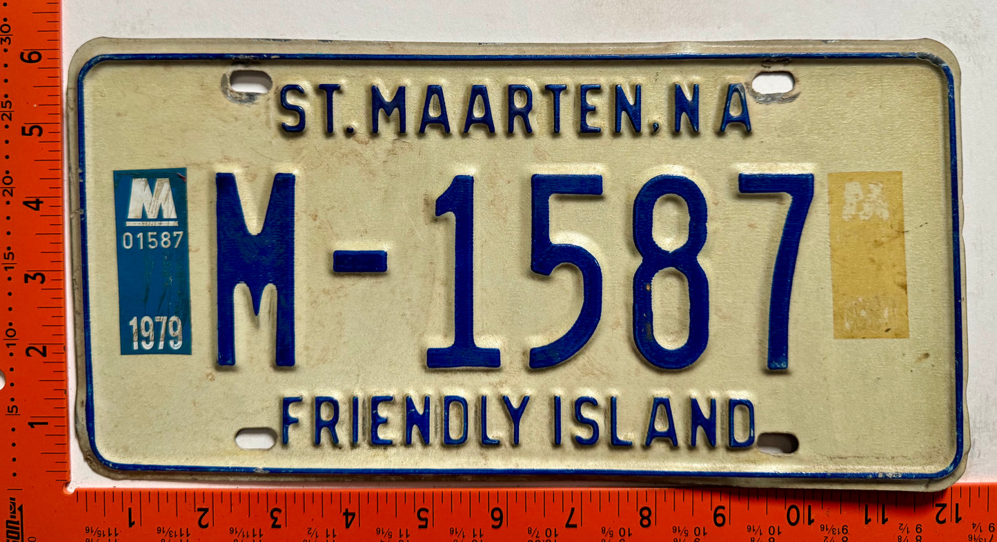 1979/1980 St Maarten #M-1587 Passenger License Plate