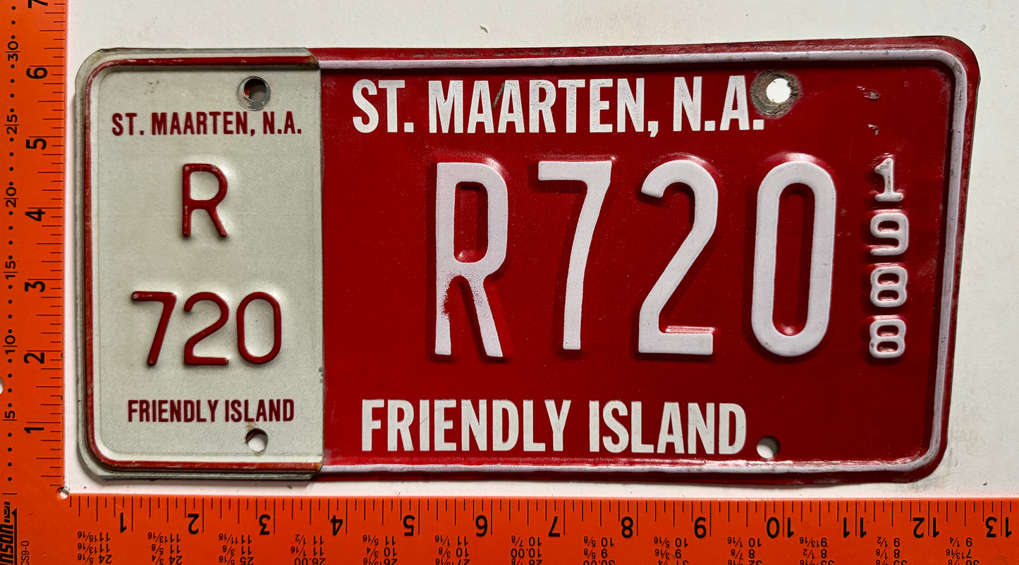 1988 St Maarten #R720 Rental License Plate
