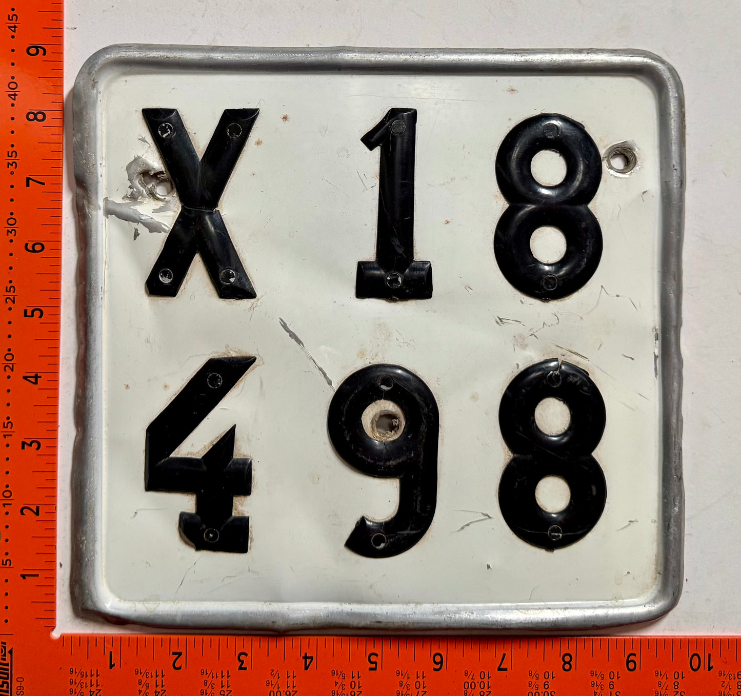 undated Sweden #X18/498 Passenger License Plate
