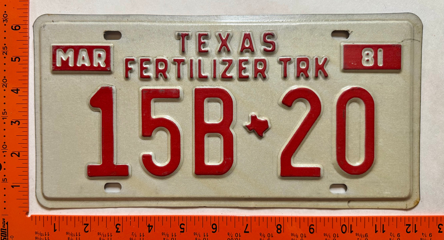 1981 Texas #15B-20 Fertilizer Truck License Plate