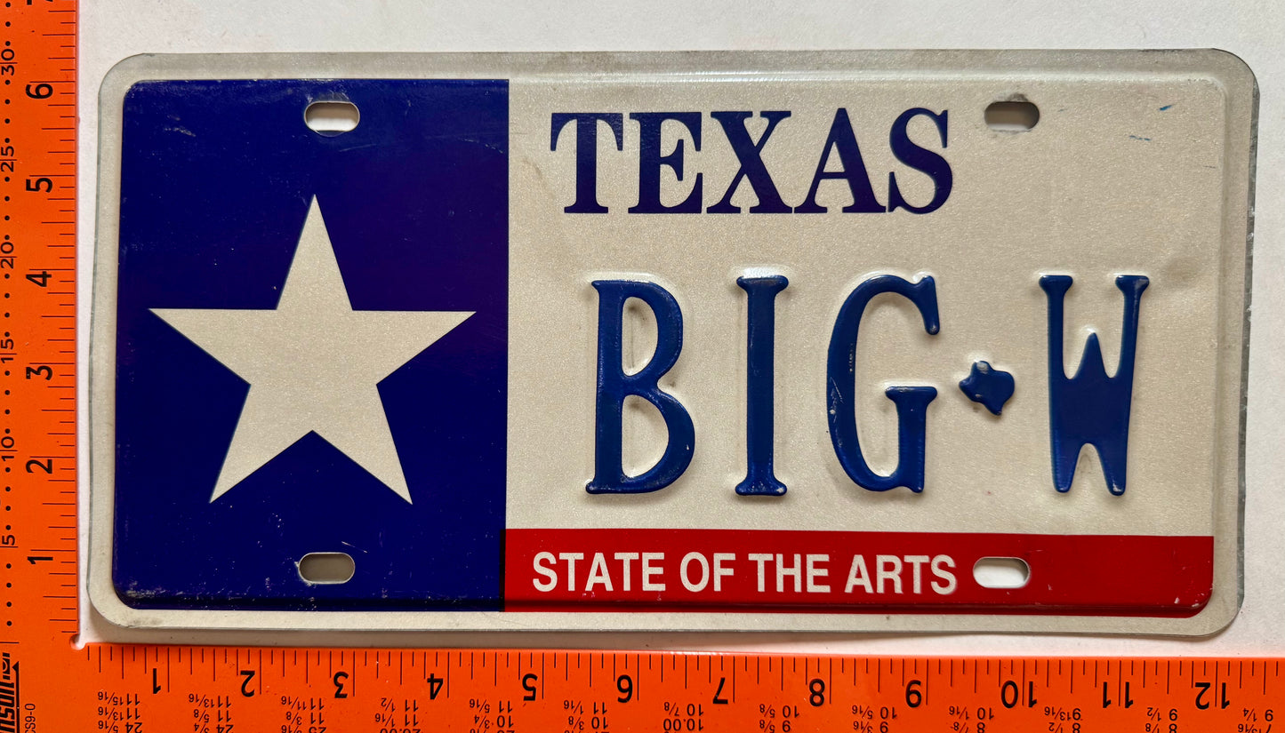 undated Texas #BIG-W Passenger State of the Arts License Plate