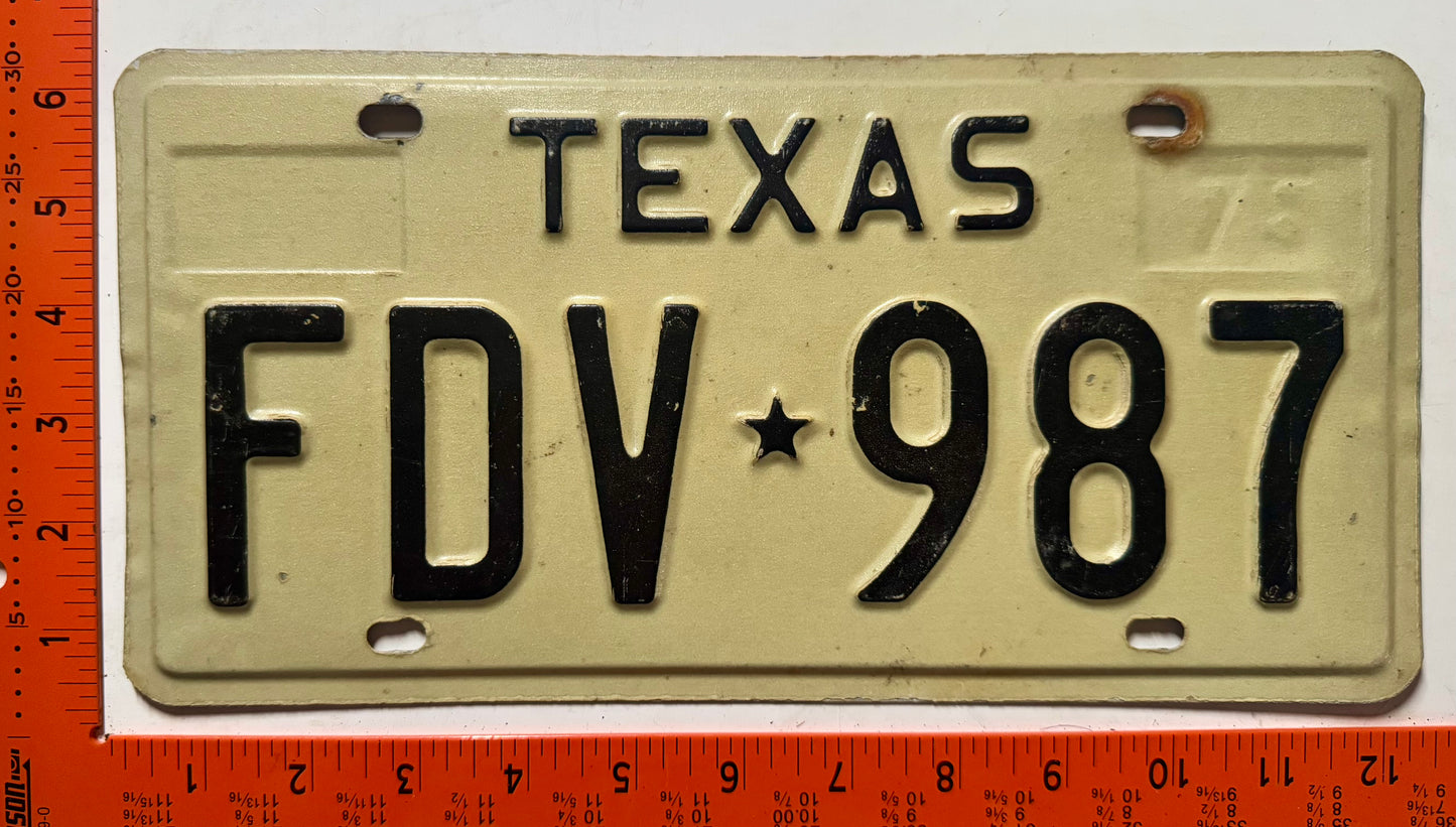 1975 Texas #FDV*987 Passenger License Plate
