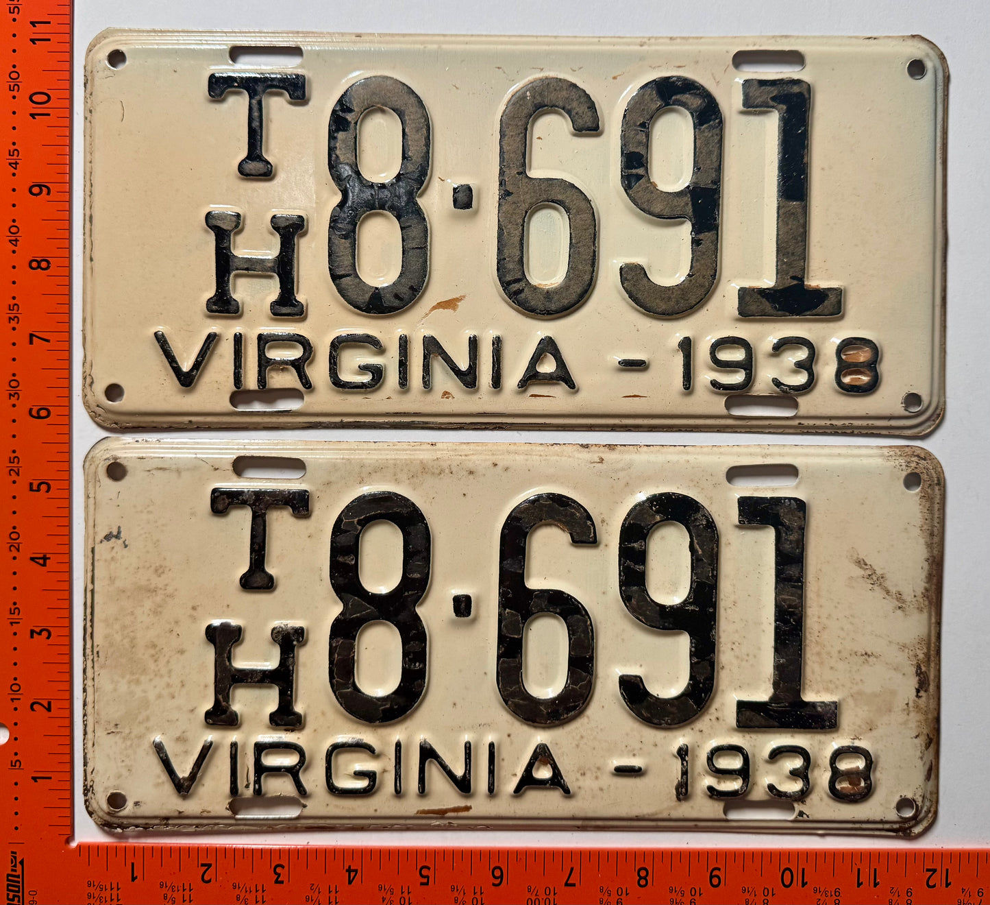 1938 Virginia #TH8-691 Truck for Hire License Plate Pair