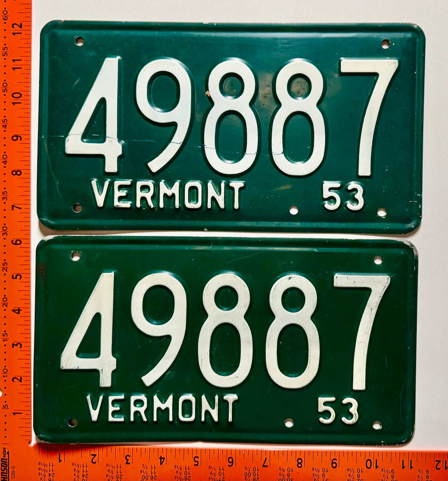 1953 Vermont #49887 Passenger License Plate Pair