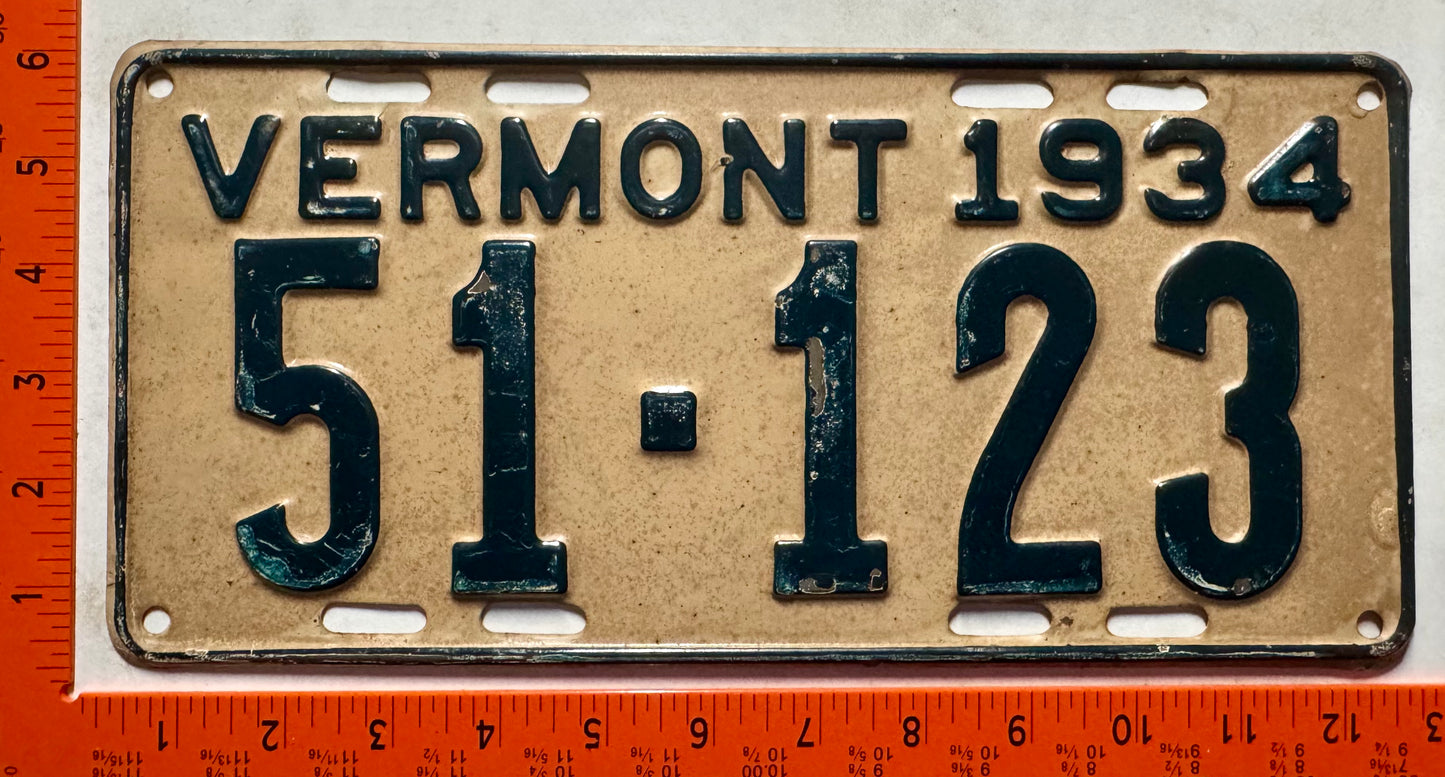 1934 Vermont #51-123 Passenger License Plate