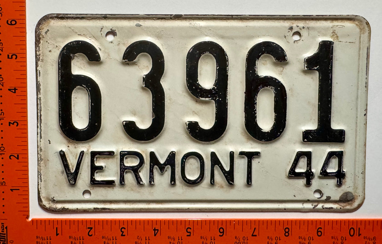 1944 Vermont #63961 Passenger License Plate