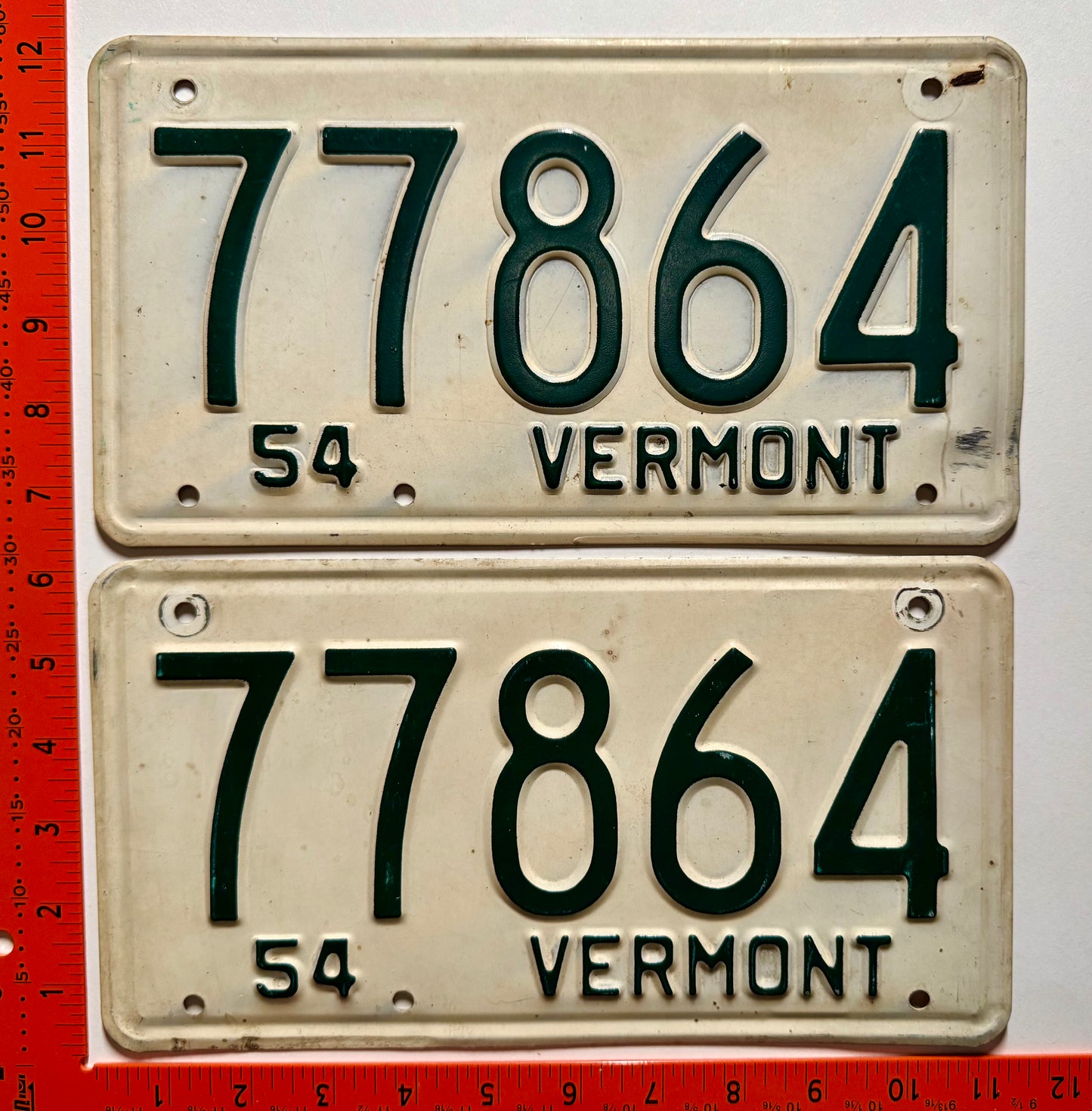 1954 Vermont #77864 Passenger License Plate Pair