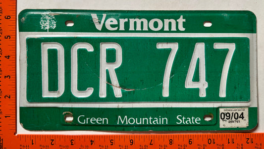 2004 Vermont #DCR 747 Passenger License Plate