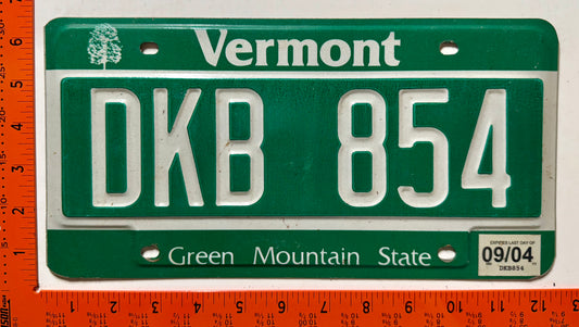 2004 Vermont #DKB 854 Passenger License Plate