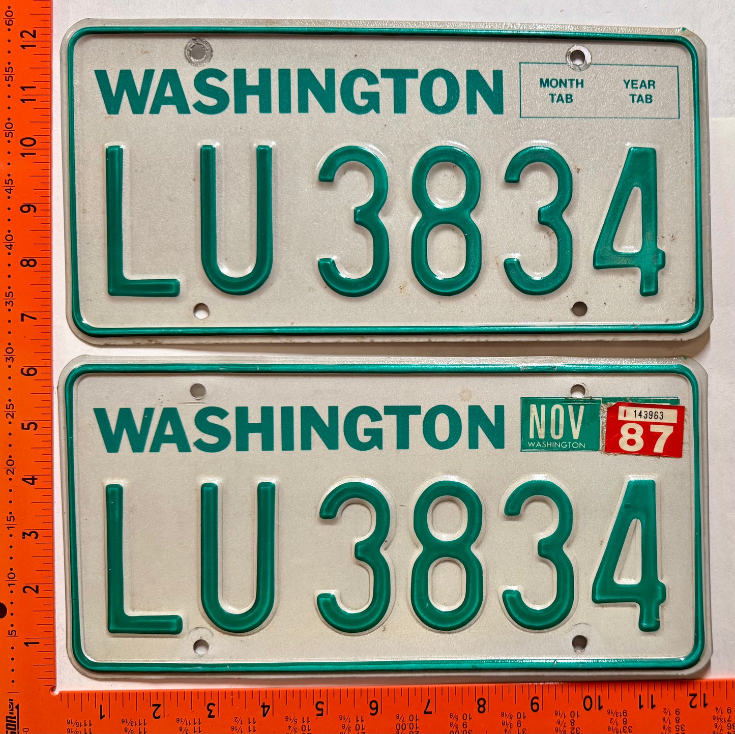 1987 Washington #LU 3834 Truck License Plate Pair