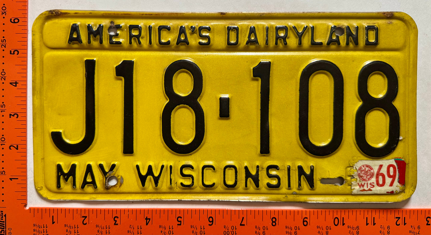 1969 Wisconsin #J18-108 Passenger License Plate
