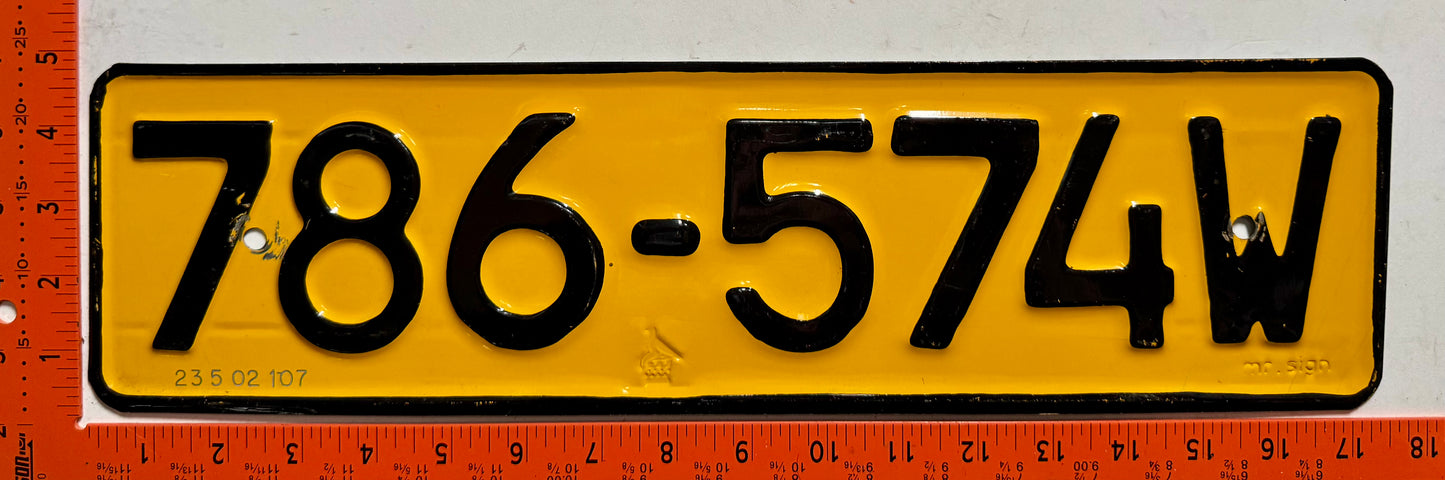 undated Zimbabwe #786-574W Passenger License Plate