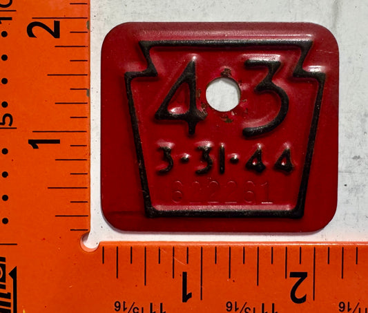 1943 Pennsylvania #622261 Passenger License Plate Date Tab
