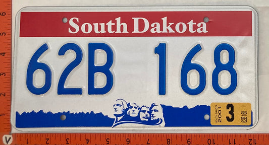 2001 South Dakota #62B 168 Passenger License Plate