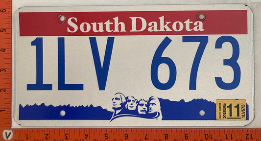2006 South Dakota #1LV 673 Passenger License Plate