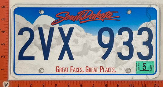 2015 South Dakota #2VX 933 Passenger License Plate