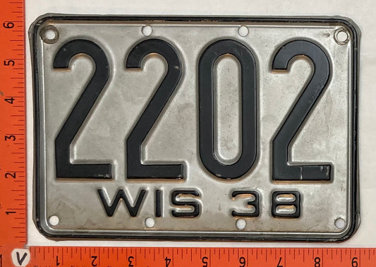 1938 Wisconsin #2202 Passenger License Plate