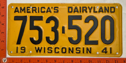 1941 Wisconsin #753-520 Passenger License Plate