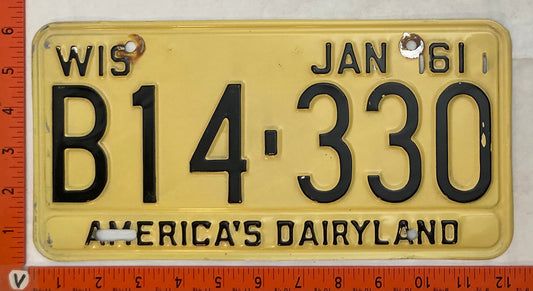 1961 Wisconsin #B14-330 Passenger License Plate
