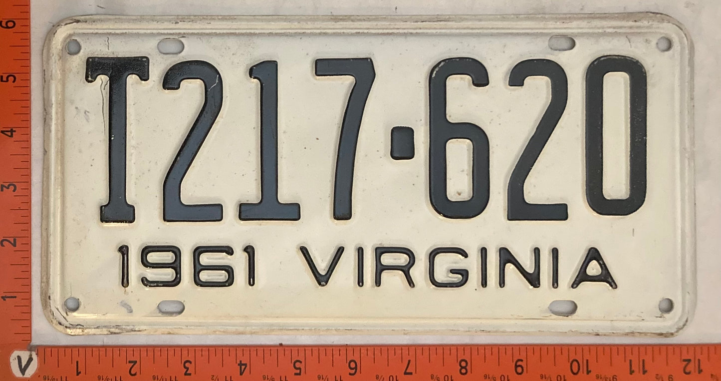 1961 Virginia #T217-620 Truck License Plate