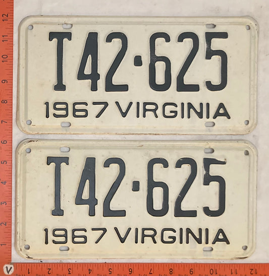 1967 Virginia #T42-625 Truck License Plate (Pair)
