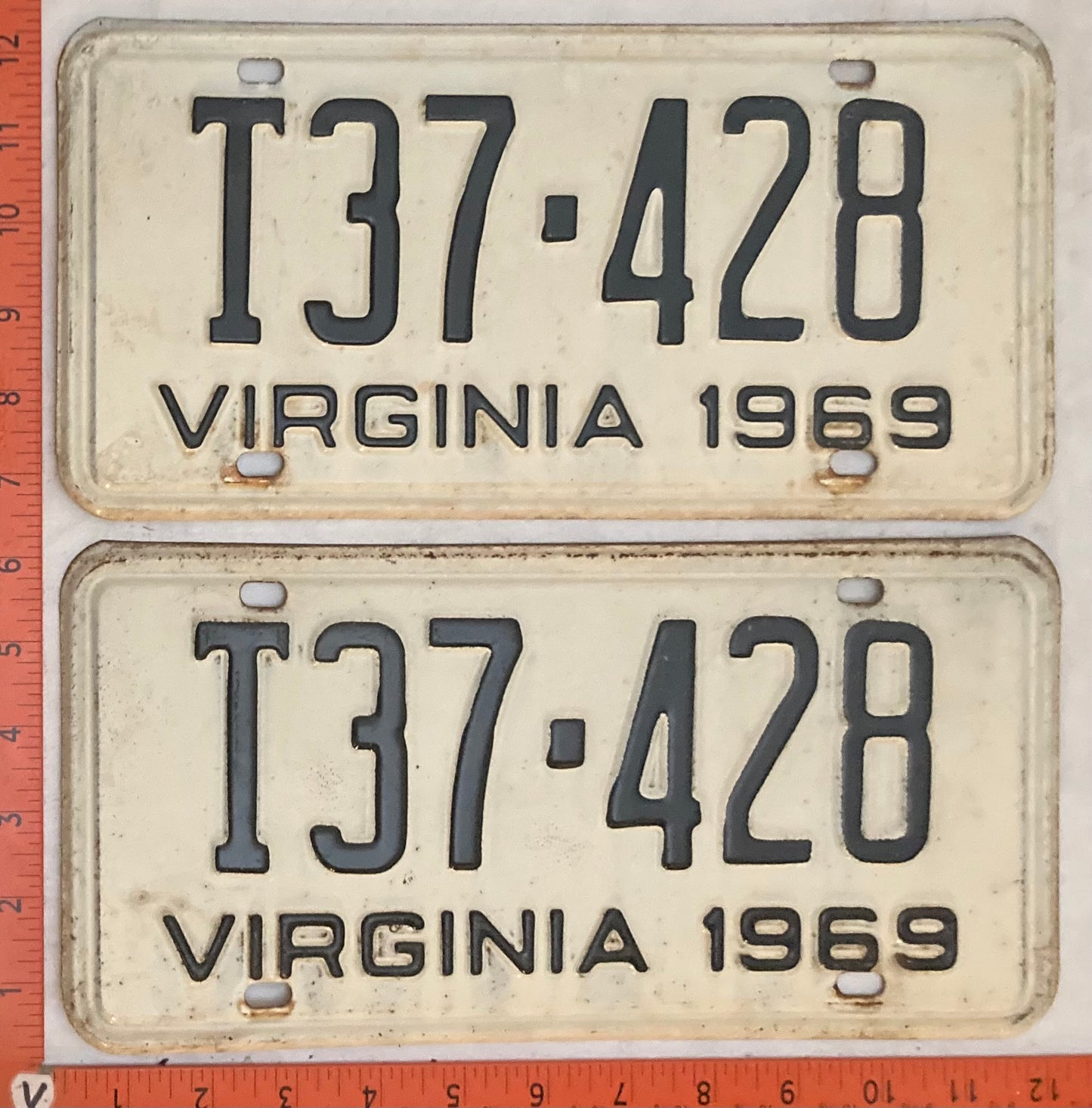 1969 Virginia #T37-428 Truck License Plate (Pair)