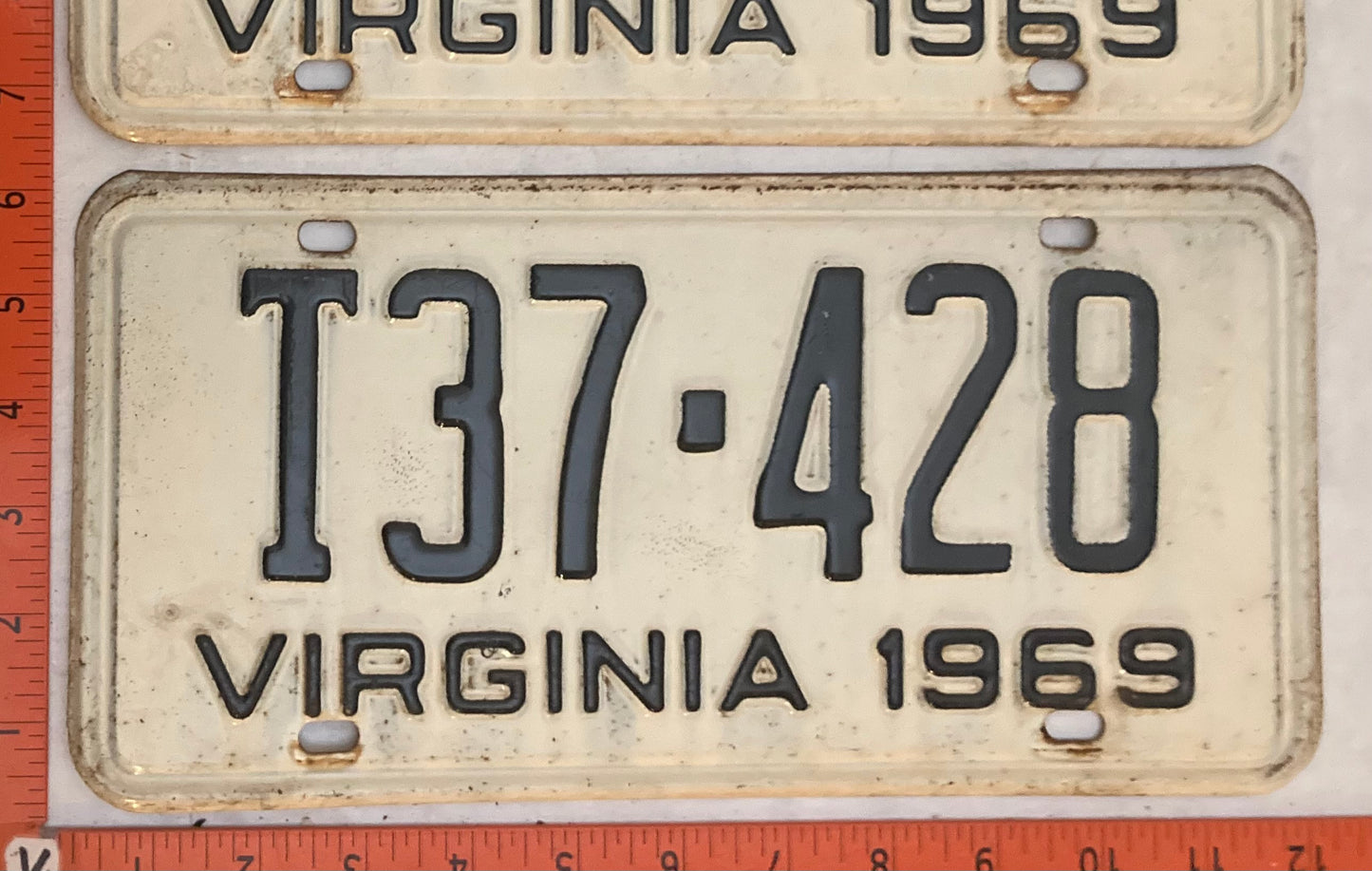 1969 Virginia #T37-428 Truck License Plate (Pair)