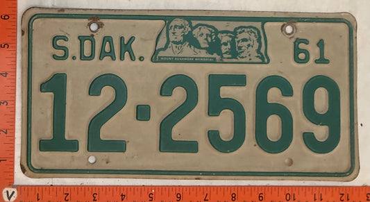 1961 South Dakota #12-2569 Passenger License Plate