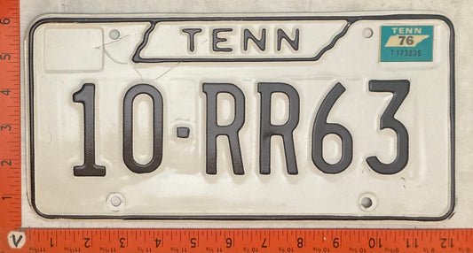 1976 Tennessee #10-RR63 Passenger License Plate