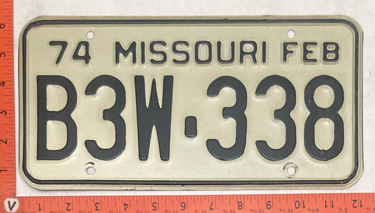 1974 Missouri #B3W-338 Passenger License Plate