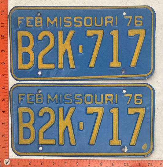 1976 Missouri #B2K-717 Passenger License Plate (Pair)
