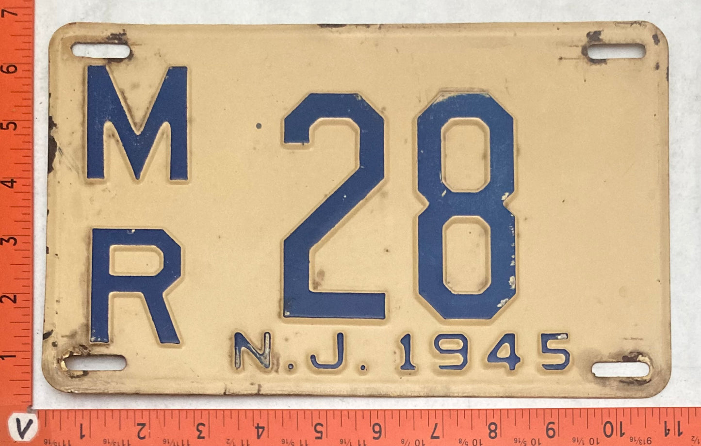 1945 New Jersey #M/R 28 Passenger License Plate