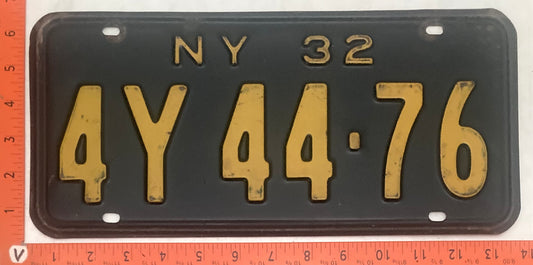 1932 New York #4Y 44-76 Passenger License Plate