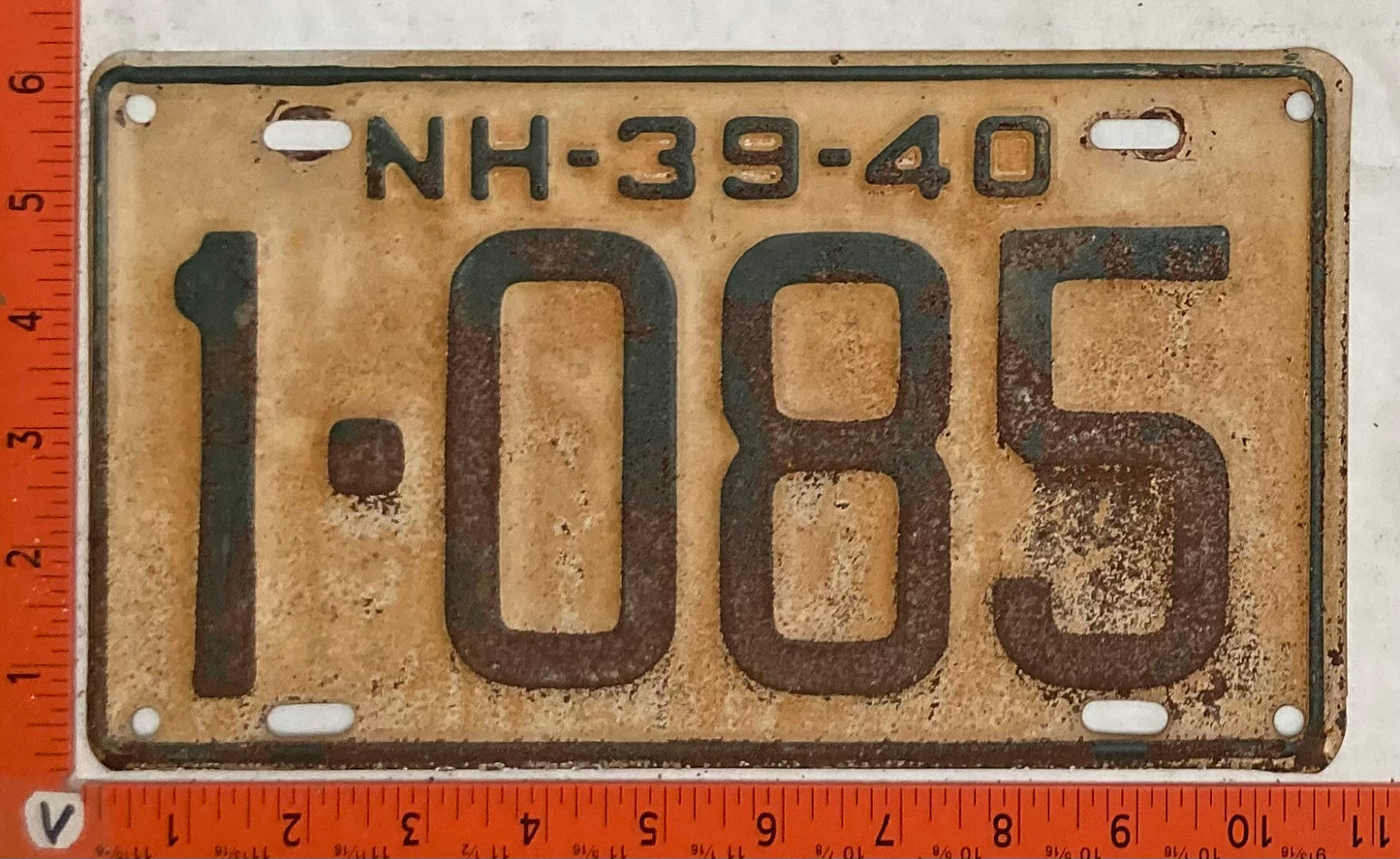 1939-40 New Hampshire #1-085 Passenger License Plate