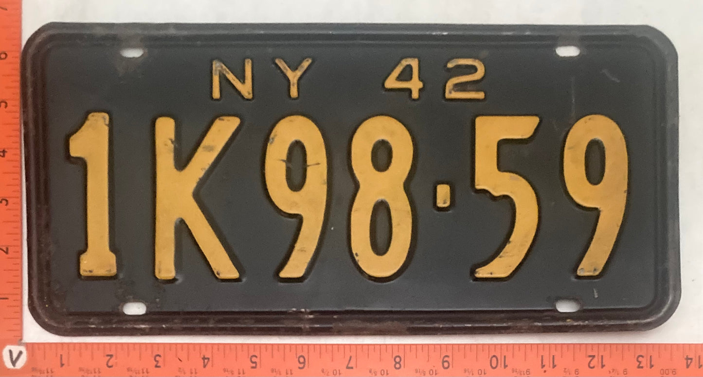 1942 New York #1K98-59 Passenger License Plate