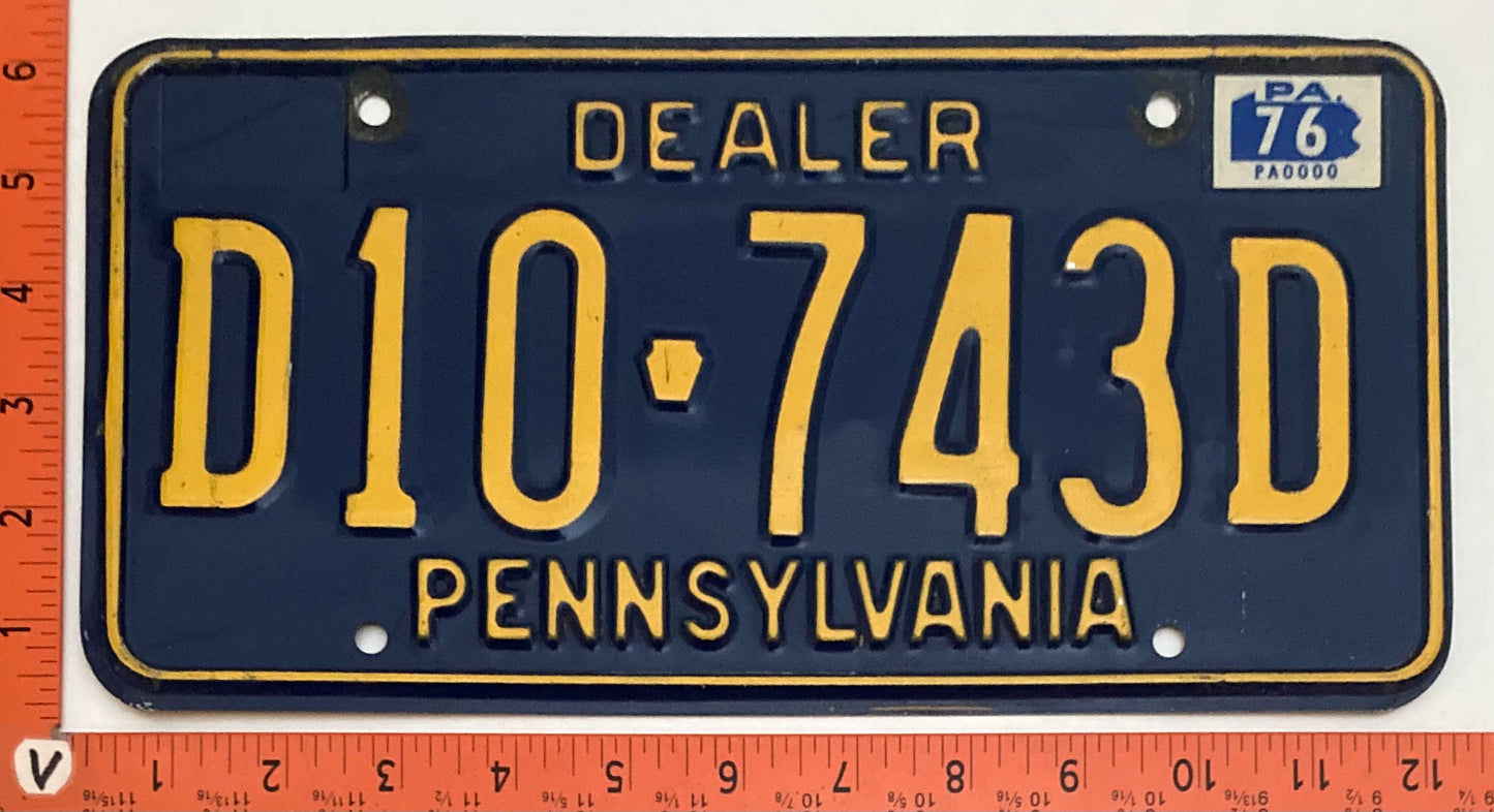 1976 Pennsylvania #D10-743D Dealer License Plate