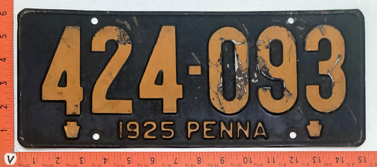 1925 Pennsylvania #424-093 Passenger License Plate