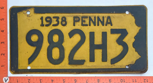 1938 Pennsylvania #982H3 Passenger License Plate