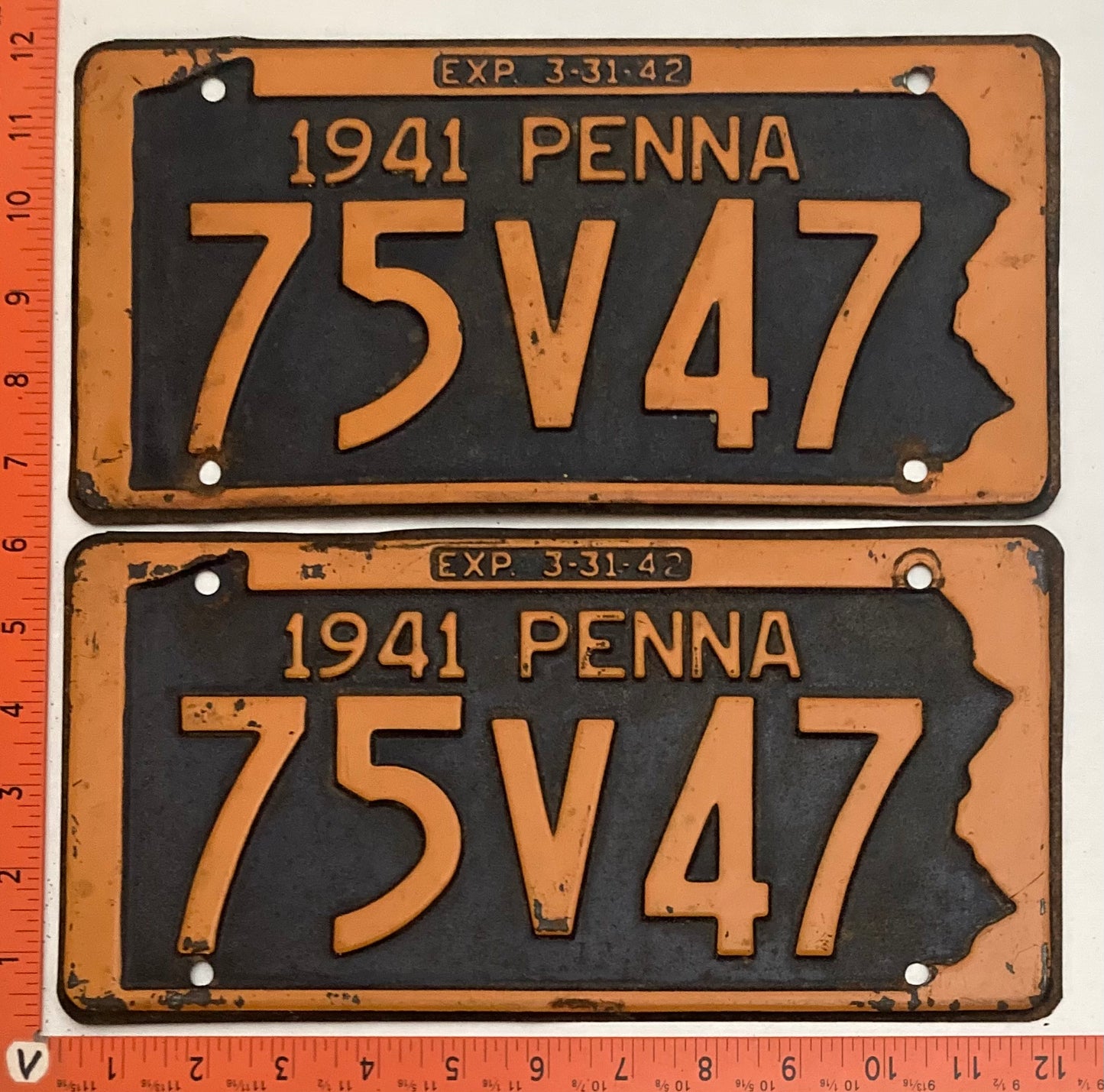 1941 Pennsylvania #75V47 Passenger License Plate (Pair)