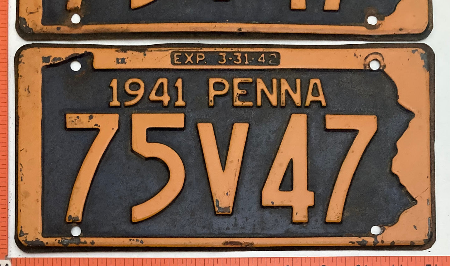 1941 Pennsylvania #75V47 Passenger License Plate (Pair)