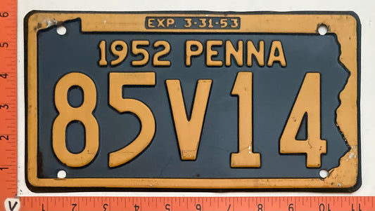 1952 Pennsylvania #85V14 Passenger License Plate