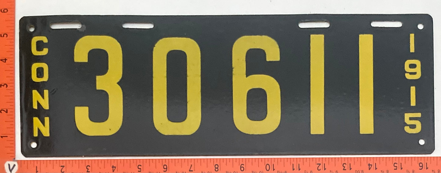 1915 Connecticut #C30611 Passenger License Plate