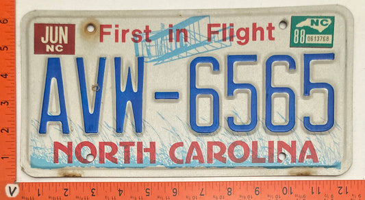 1988 North Carolina #AVW-6565 Passenger License Plate
