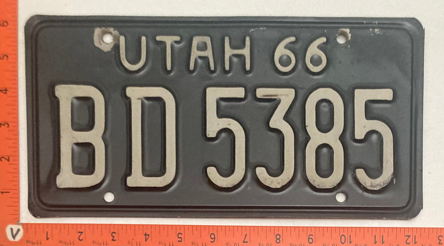 1966 Utah #BD 5385 Passenger License Plate